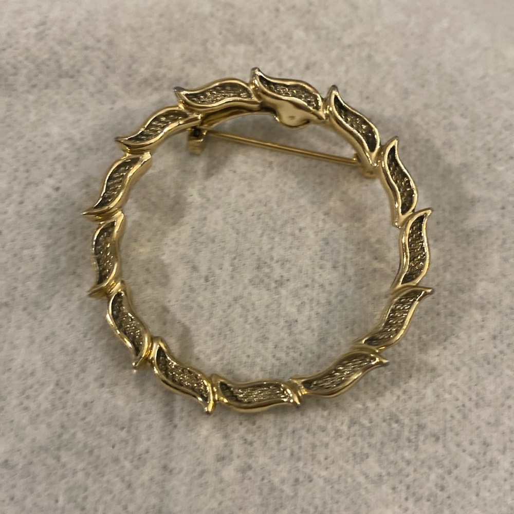 Oval Shaped Vintage Gerry's Brooch